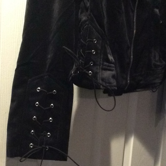 Ashley International black velvet moto jacket - Picture 3 of 8